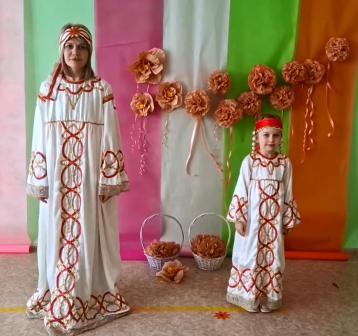 Победа в городском конкурсе "Мама, папа, я - поющая семья"