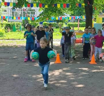 Музыкально-спортивный праздник "Детство - это здорово!"